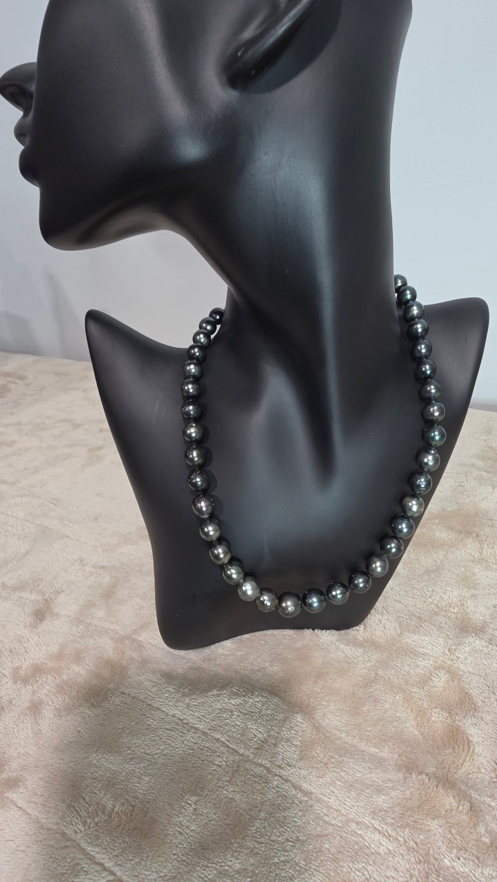 Graduated Tahitian Pearl Strand