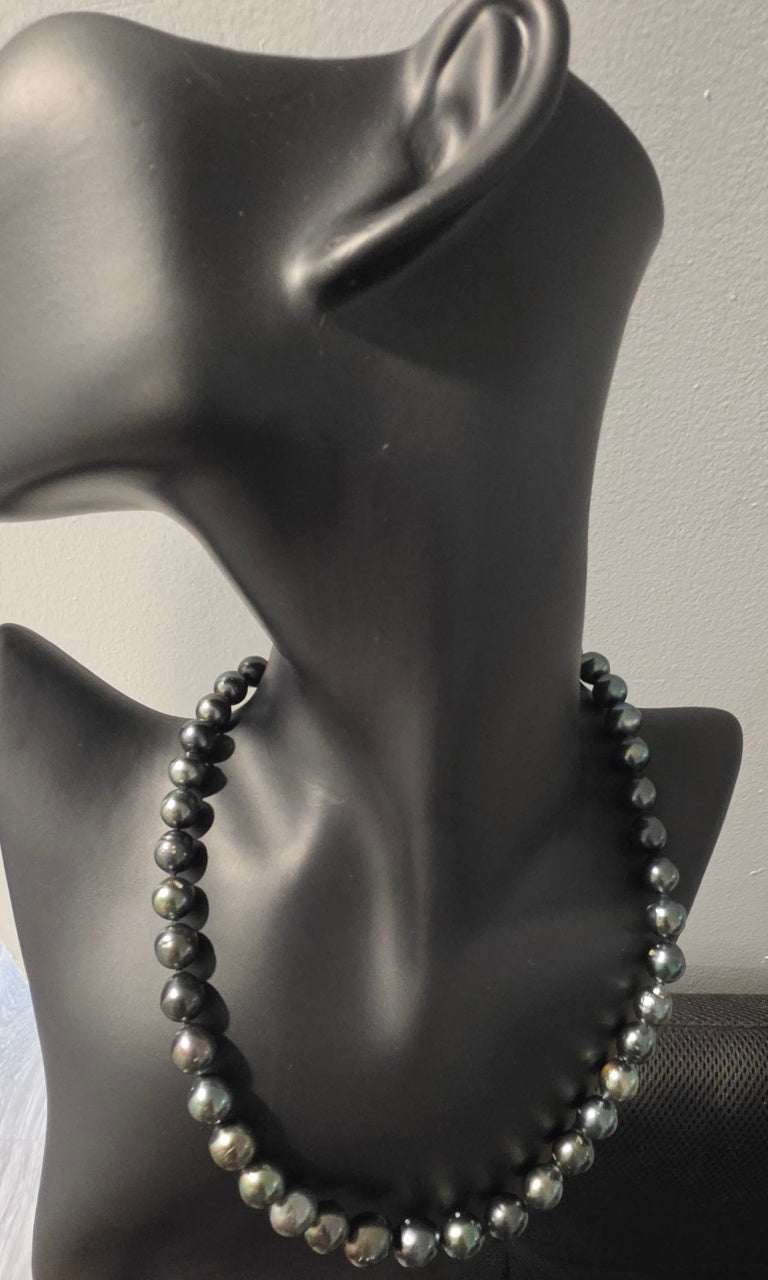 Graduated Tahitian Pearl Strand