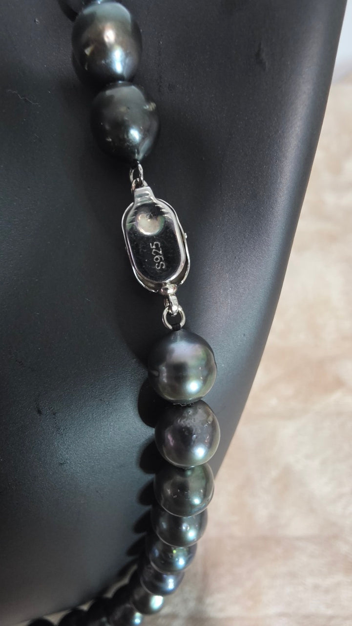 Graduated Tahitian Pearl Strand