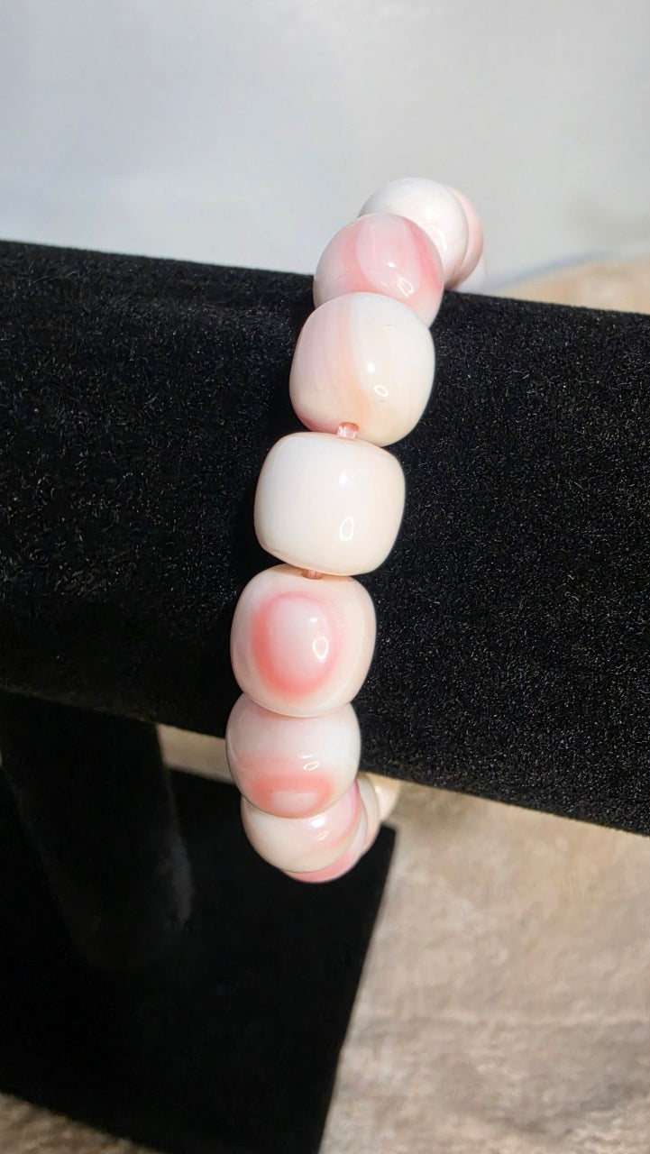 10mm Queen Conch Shell Barrel Bracelet