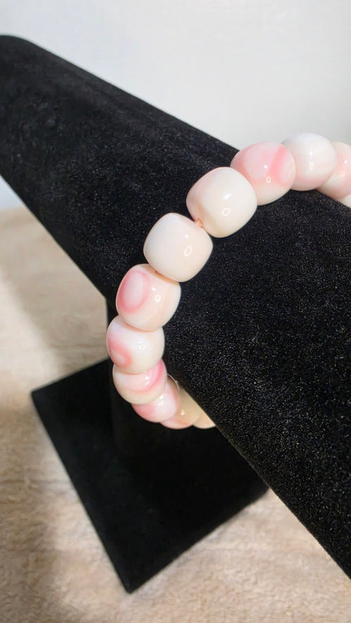 10mm Queen Conch Shell Barrel Bracelet