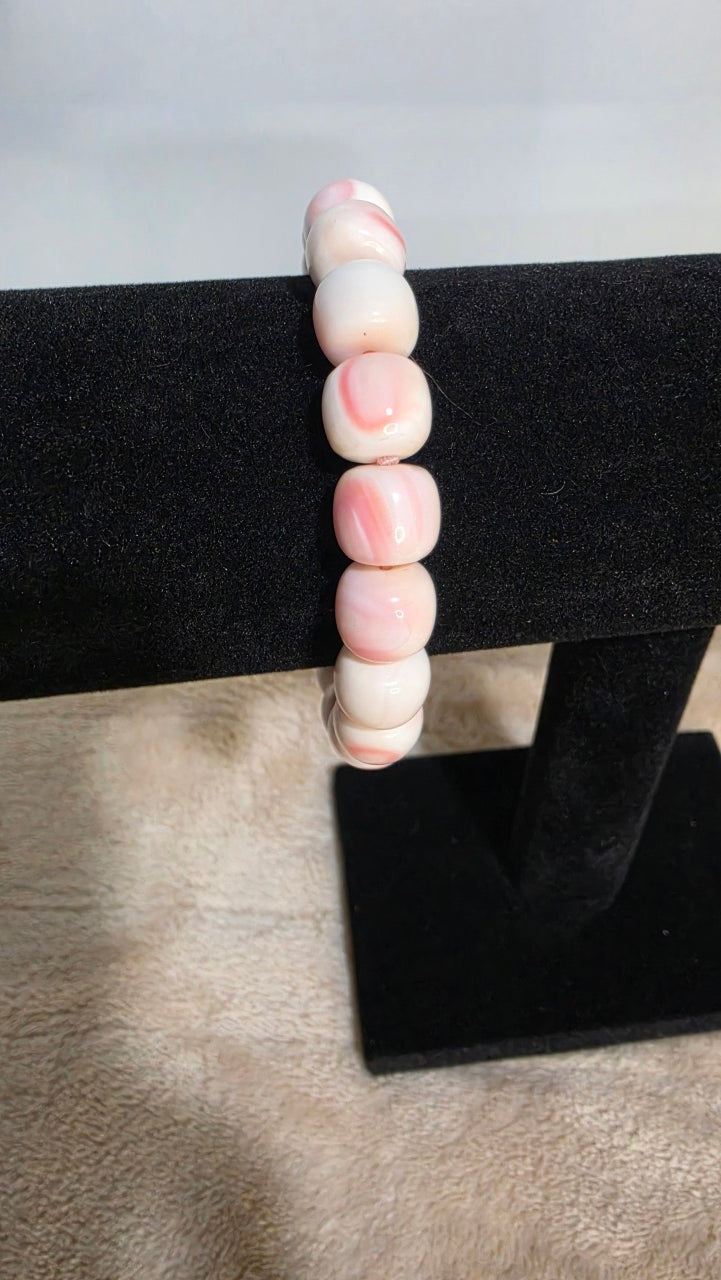 10mm Queen Conch Shell Barrel Bracelet