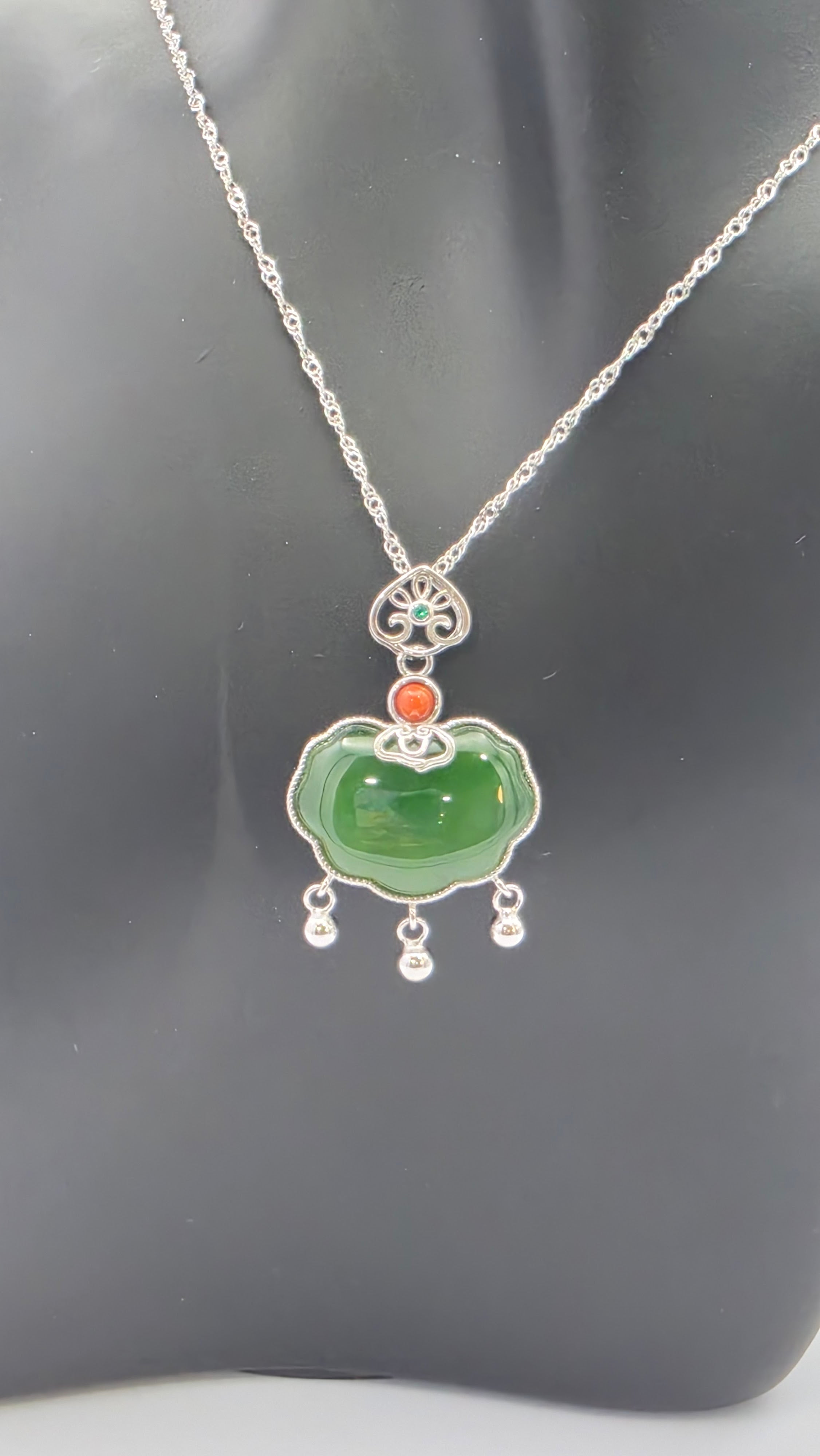 Sterling Silver He Tian Jade Ruyi Cloud Pendant Necklace