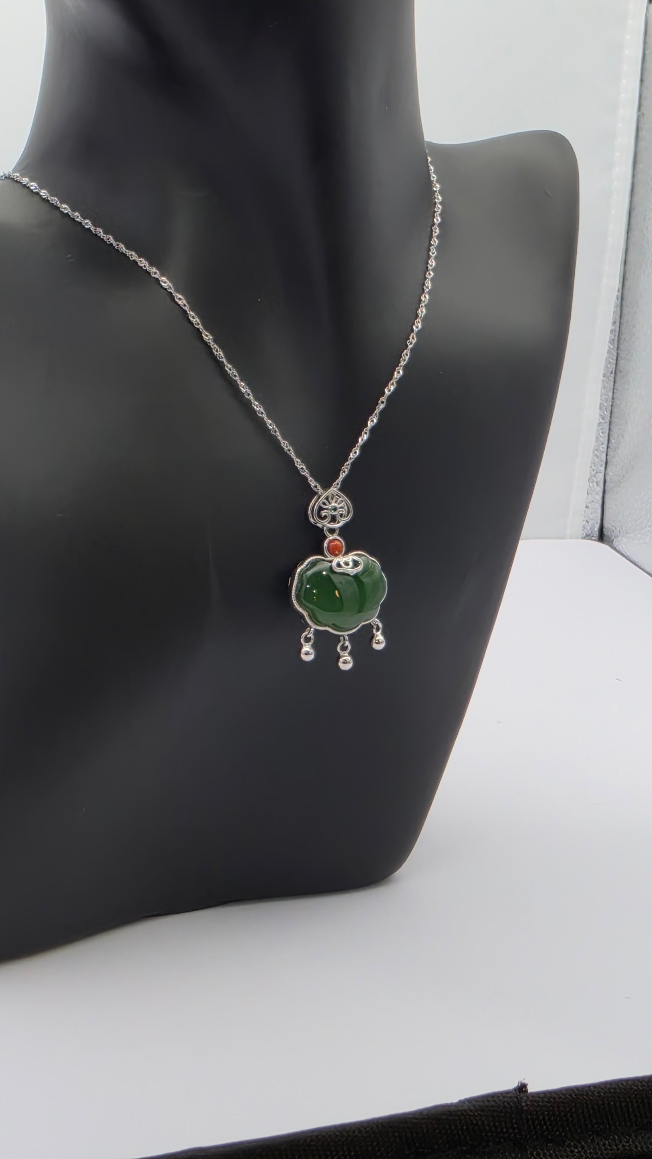 Sterling Silver He Tian Jade Ruyi Cloud Pendant Necklace