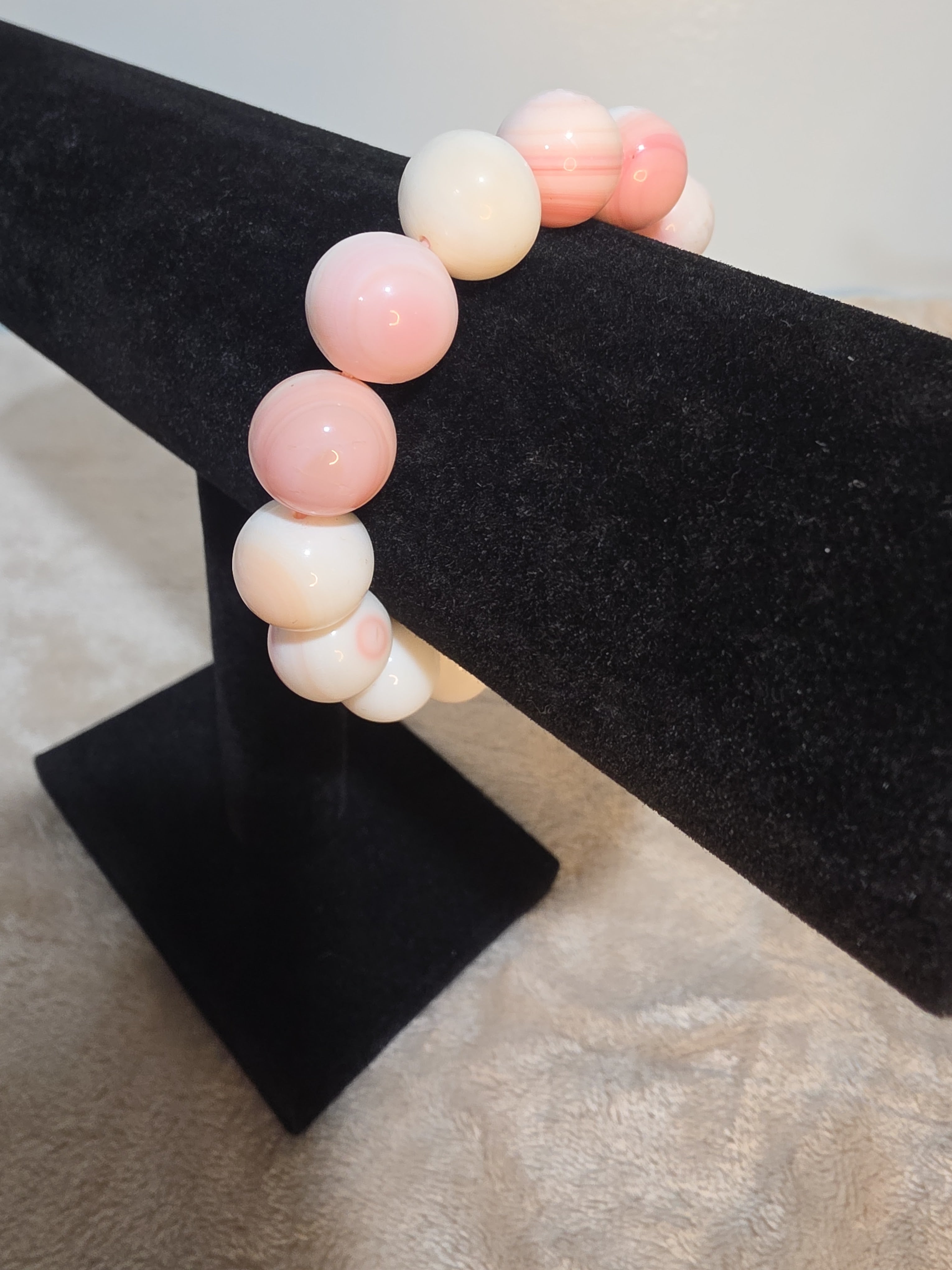 13–14mm Queen Conch Shell Bracelet