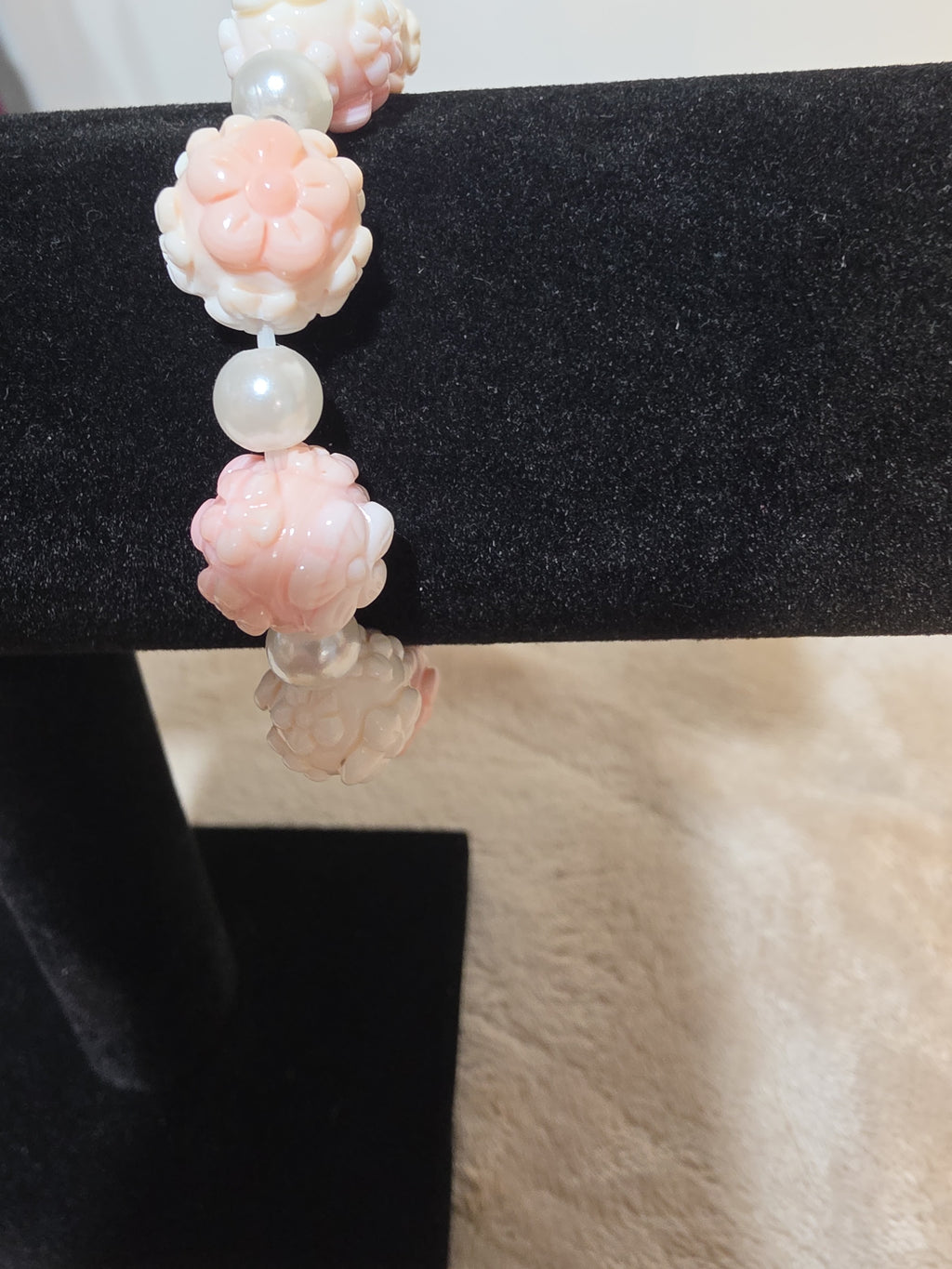 13mm Queen Conch Flower Bracelet with Freshwater Pearl