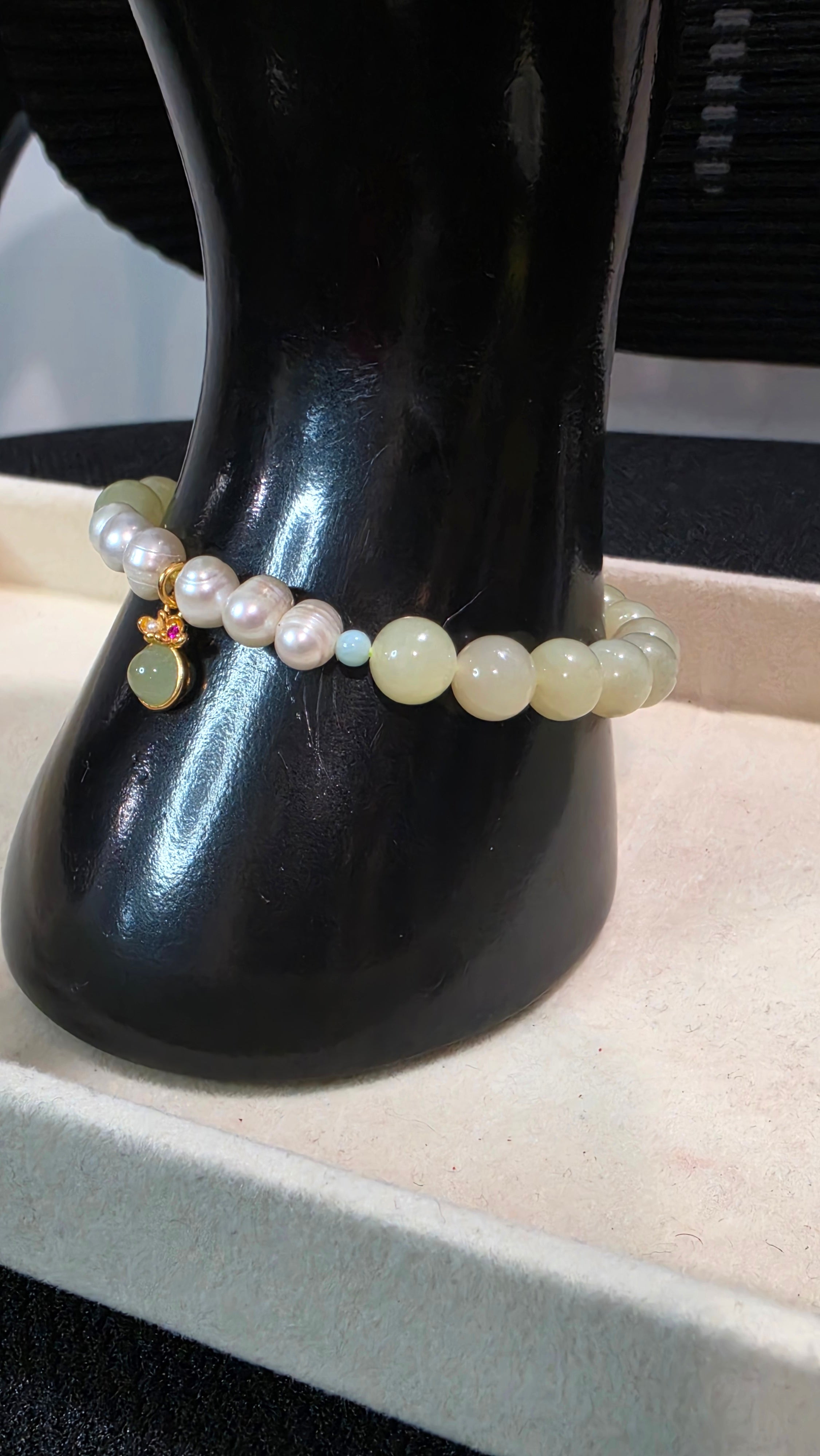 Blue Water Jade & Pearl Beaded Bracelet